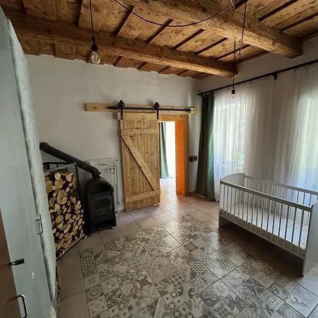 Holiday home Banicka Kutka S Kadou Z Banskeho Vozika Revuca