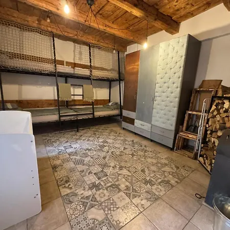 Banicka Kutka Na Zelezniku Dom wakacyjny *