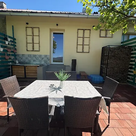 Tatil Evi Banicka Kutka S Kadou Z Banskeho Vozika Revúca
