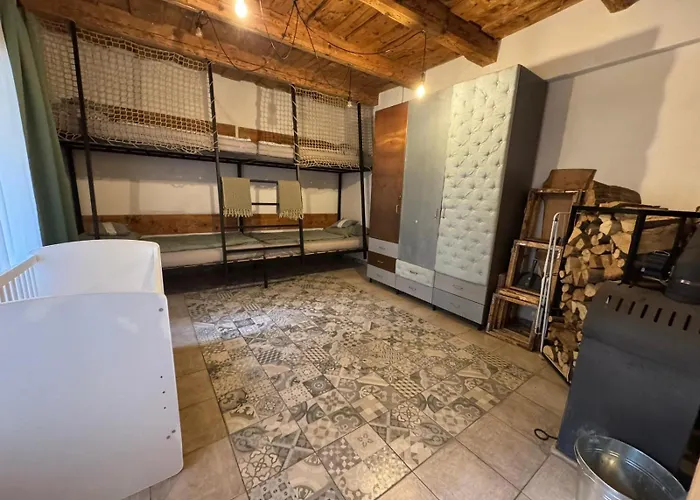 Banicka Kutka Na Zelezniku Tatil Evi *